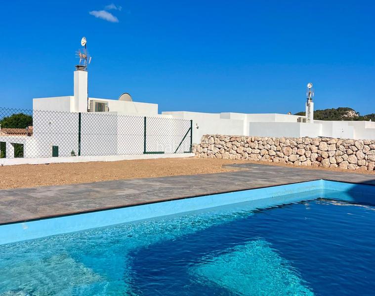 Foto 9c579a30-9f99-45c3-90d8-89094f857e41. Chalet mit heizung parking pool in Son Bou-Sant Jaume Alaior