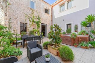 Casa aparellada a Santanyí Poble. Casa señorial en el casco antiguo de santanyí
