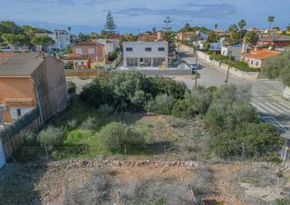 Terreny residencial a Badia Blava-Badia Gran-Tolleric. Solar urbano en bahía grande