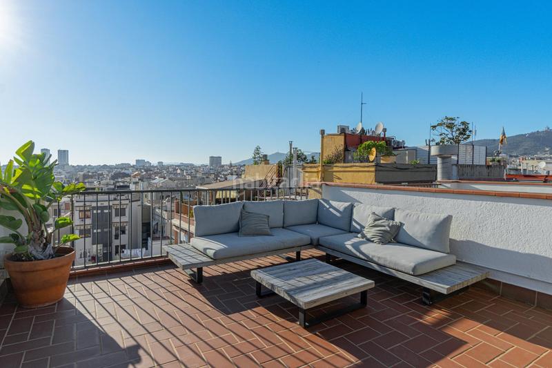 Foto d9f23e07-b598-4879-b661-94d5254cf816. Ático  con vistas a la sagrada família en pleno paseo sant joan en Barcelona