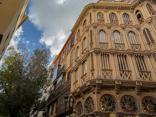Apartment in Cort. Exclusivo piso en plaza de cort