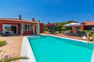 Chalet à Biniancolla-Punta Prima. Fantastica villa con vista al mar en punta prima