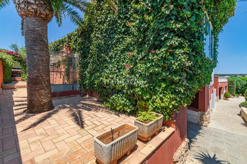 Foto ecc37bd9-391b-452f-b5b7-c20ea8020759. Chalet fantastica villa con vista al mar en punta prima en Sant Lluís