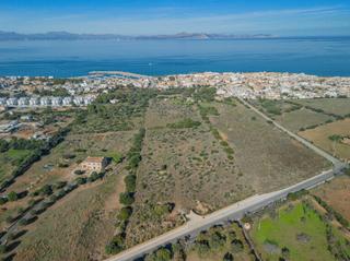 Terreny residencial a Colònia de Sant Pere. Gran terreno con proyecto en sa coloni de sant pere
