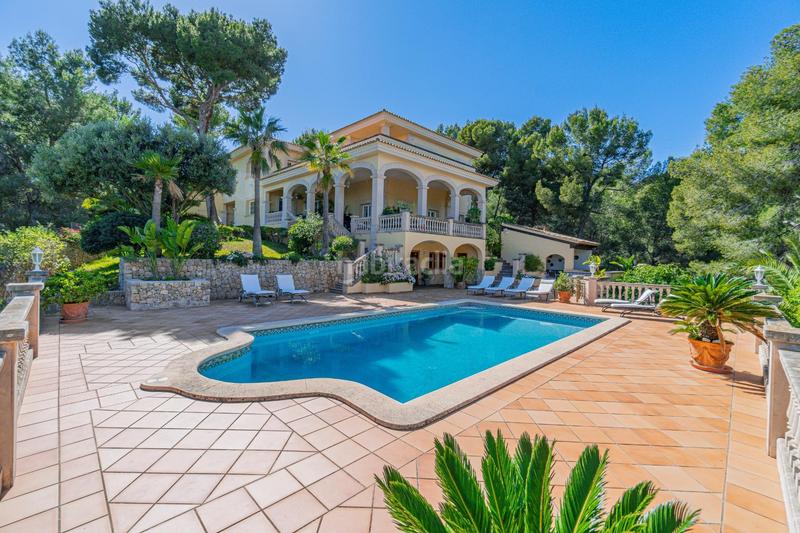 Foto 083f63c4-e36f-4736-97e4-b5b9c7bb98b0. Chalet exclusivo chalet con vistas al mar en bendinat en Calvià