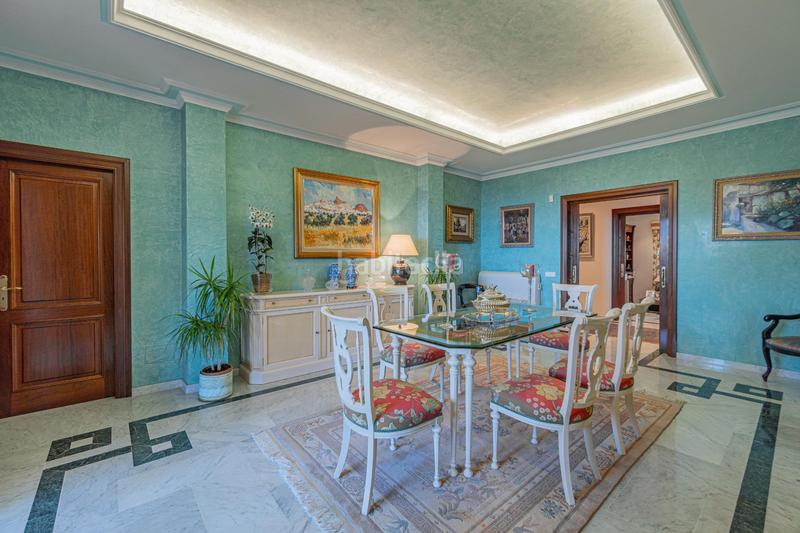Foto 4307b7ba-6a22-4416-9239-b24573c2e841. Chalet exclusivo chalet con vistas al mar en bendinat en Calvià