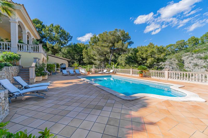 Foto 6e67d384-3ae2-4298-a8f4-b0e594a01408. Chalet exclusivo chalet con vistas al mar en bendinat en Calvià
