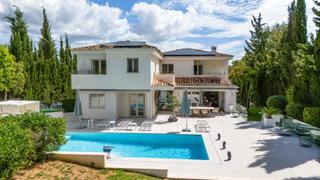 Chalet in Santa Ponça. Villa de lujo con piscina en santa ponsa