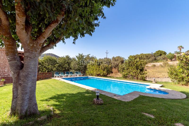 Foto f583a640-4515-43e2-ab63-adae6164338d. Masia amb piscina a Portocolom Felanitx