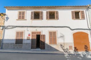 Casa adossada a Son Servera Poble. Casa de pueblo en son servera