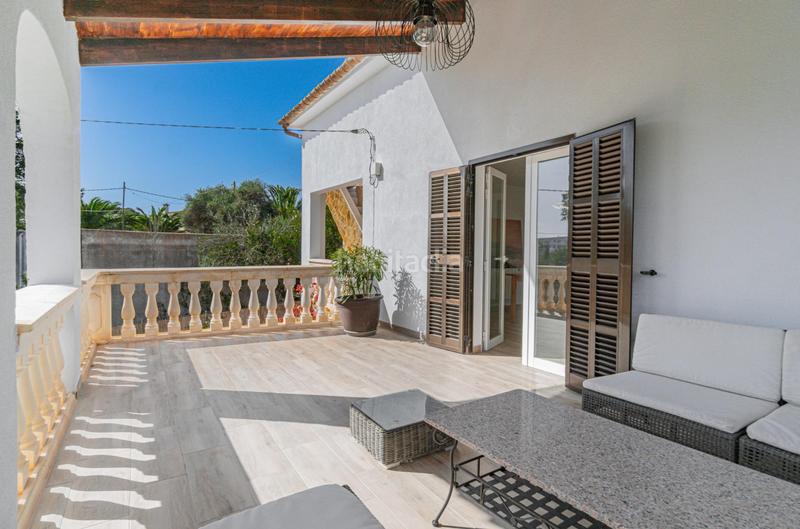 Foto 033653f8-d569-4753-8164-9320188bc17a. Chalet  con dos apartamentos en cala santanyi con jardín y piscina en Santanyí