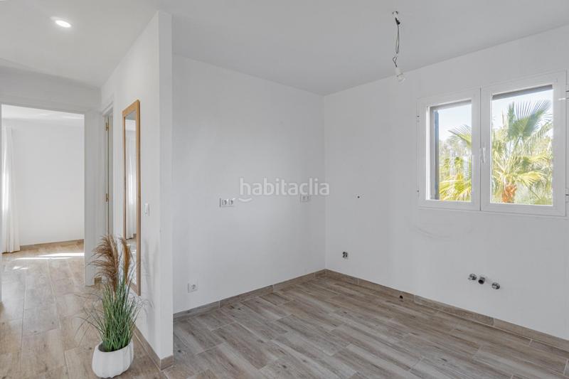 Foto 98b47809-6b84-4f0c-aee4-55e58f0637c7. Chalet  con dos apartamentos en cala santanyi con jardín y piscina en Santanyí