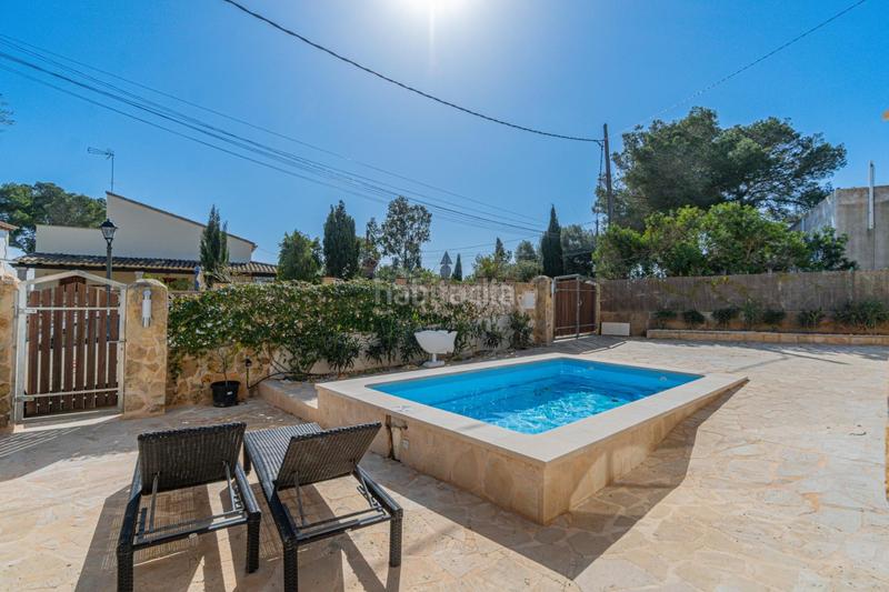 Foto a7998430-181f-4257-95e9-faebfcb86786. Chalet  con dos apartamentos en cala santanyi con jardín y piscina en Santanyí