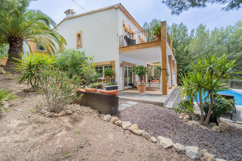 Foto 1747193e-ff6f-4b90-bca7-0fb8f0e58f0b. Casa lujoso chalet con piscina en costa de la calma en Calvià
