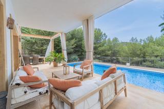 Casa a El Toro. Lujoso chalet con piscina en costa de la calma