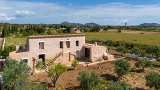 Masia a Manacor Centre. Finca rstica con vivienda en construccin entre manacor y sant