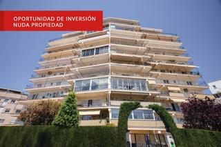 Appartement à Son Dameto. Oportunidad para inversores nuda propiedad con vistas al mar en