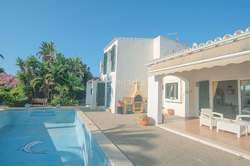 Foto 35364740-fdf2-4d8e-a232-9ae1a4045d9c. Casa villa 4 hab con piscina sobre una parcela amplia de 1027m en Sant Lluís