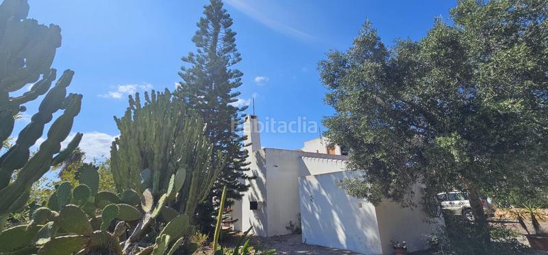 Foto c26c406d-d170-405e-8287-6e0c8b4342c2. Casa villa 4 hab con piscina sobre una parcela amplia de 1027m en Sant Lluís