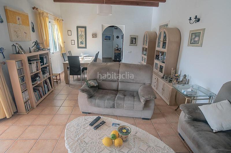 Foto d34641f4-2399-44a8-a7b6-a88856d5720e. Casa villa 4 hab con piscina sobre una parcela amplia de 1027m en Sant Lluís