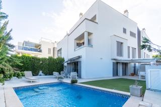 Maison jumelée à Les Maravelles. Adosado en planta baja en les marevelles