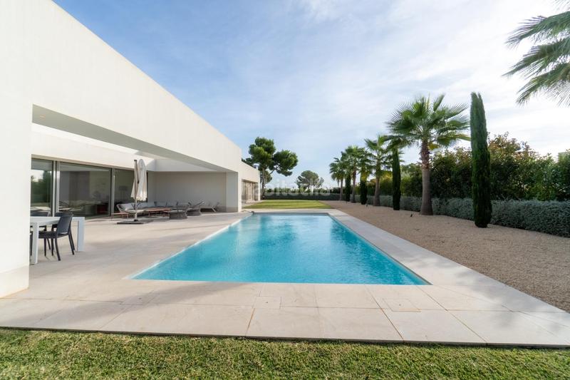 Foto c2d20739-3fc9-44a3-8af2-890752d94ce8. Chalet mit parking in Sol de Mallorca Calvià