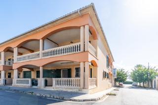 Casa adossada a S´Estanyol. Chalet adosado a escasos metros del mar en sestanyol, mallorca.