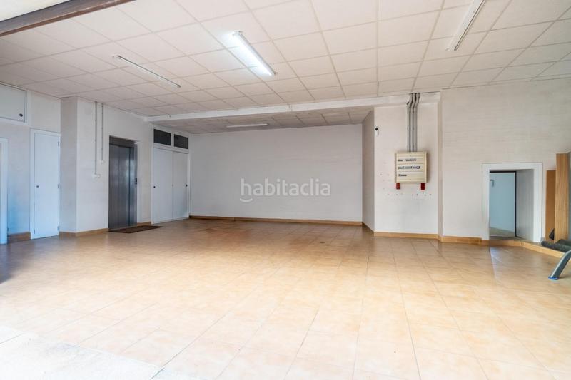 Foto e0b8f0b5-2eb8-4939-9507-b9ebea4f6cf4. Édifice dans Manacor centre Manacor