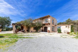 Masia a Manacor Centre. Finca rústica legalizada cerca de manacor.