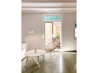 Etagenwohnung in Sant pere mitj 56. Piso reformado en venta en el corazn de sant pere i santa cater