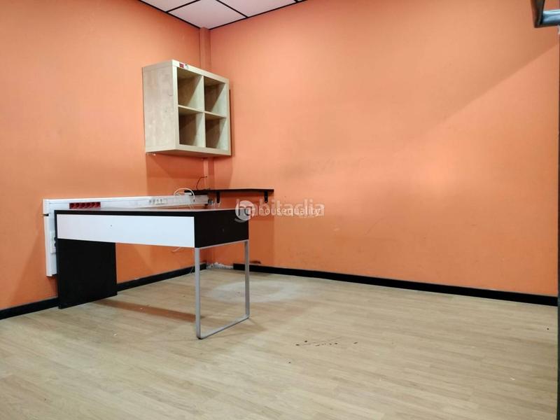 Foto 444df4d1-833b-4449-87c0-f3b5e9c40d07. Location local commercial dans Sants-Badal Barcelona