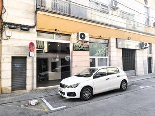 Local Comercial a Sant ramon 18. Posibilidad de dividir en dos ambientes independientes.