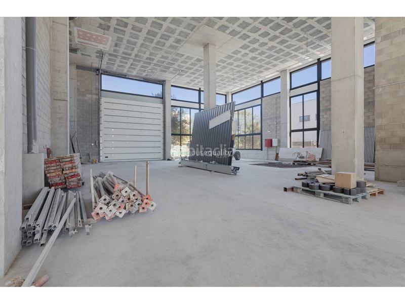 Foto acd3d476-62c0-40e3-827f-3166753a091e. Affitto capannone industriale in pablo iglesias 21 in Hospitalet de Llobregat (L´)