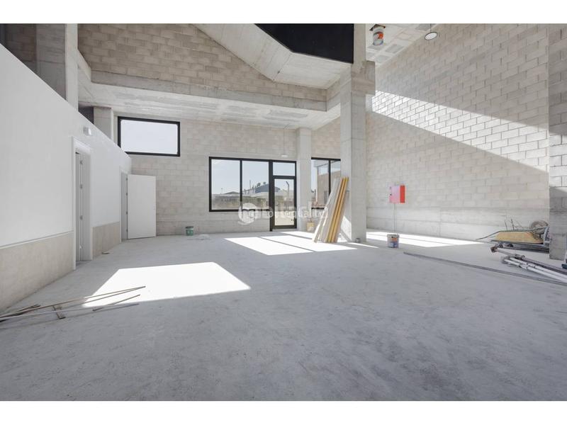 Foto 3f16344d-2ce6-4405-8dfd-fd269f6a8cc7. Rent industrial building in pablo iglesias 21 in Granvia LH Hospitalet de Llobregat (L´)