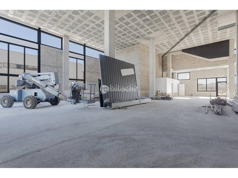 Foto 49795b7c-a0dc-4f87-902b-5b71e184632f. Rent industrial building in pablo iglesias 21 in Granvia LH Hospitalet de Llobregat (L´)