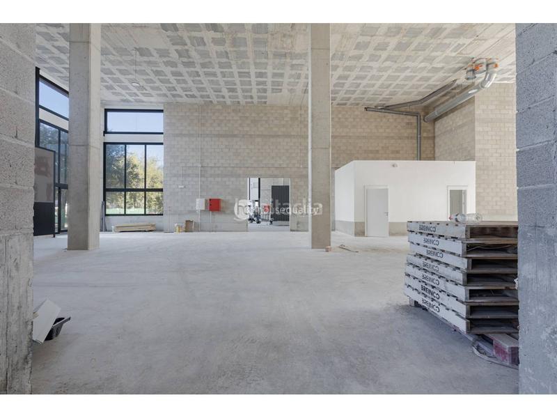Foto 7adac27a-5c7d-4fbc-b7e5-06a598efaec4. Rent industrial building in pablo iglesias 21 in Granvia LH Hospitalet de Llobregat (L´)