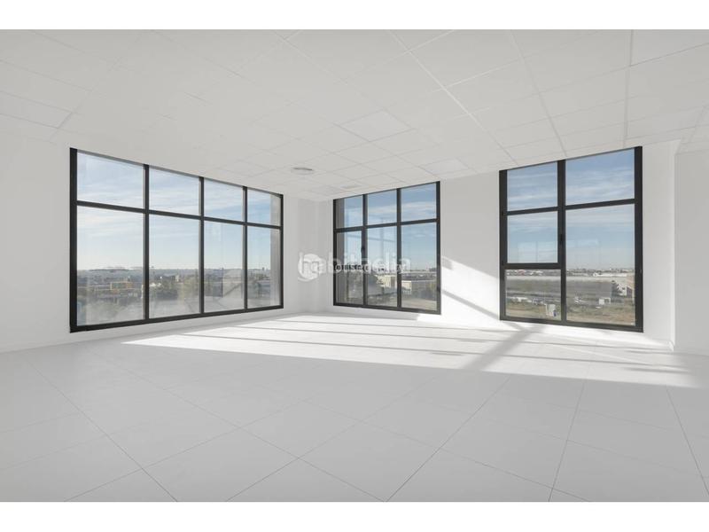 Foto 66b74cec-3311-4a9c-aafd-a284b8641ffb. Rent office space in pablo iglesias 21 in Granvia LH Hospitalet de Llobregat (L´)