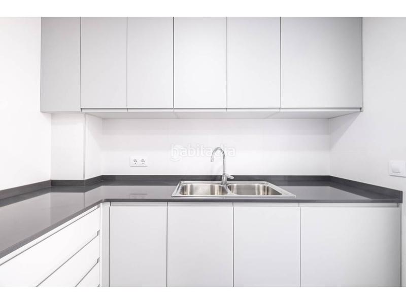 Foto aae50cbe-f441-421a-9270-3dfa1b836a4c. Pis amb calefacció aparcament a Dreta de l´Eixample Barcelona