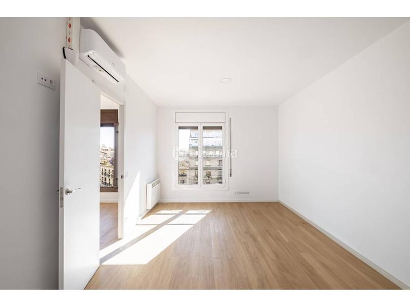 Foto b395c889-bc56-4d8a-bedb-f244b0408a5b. Pis amb calefacció aparcament a Dreta de l´Eixample Barcelona