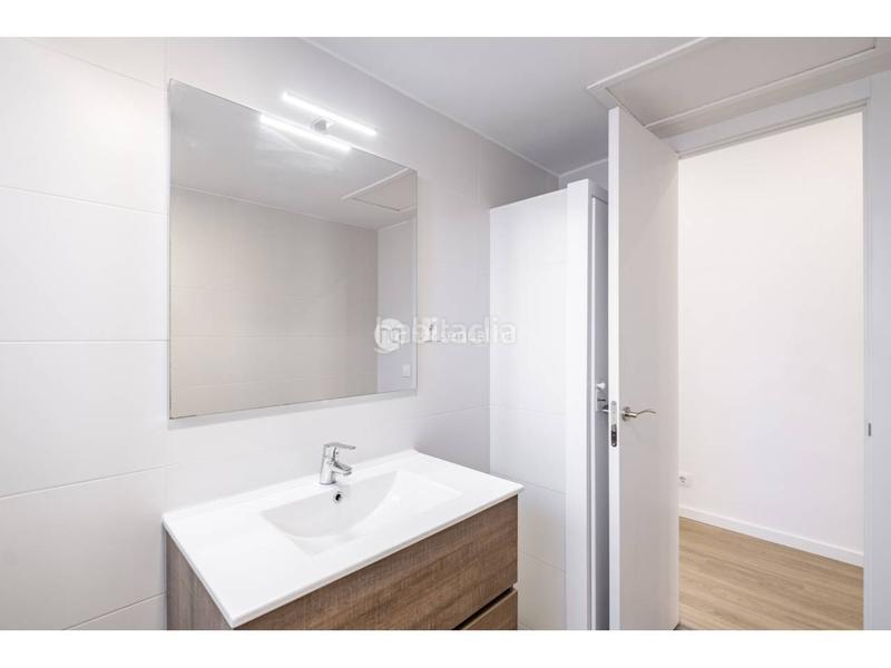 Foto dbf08e79-119a-4799-a240-68ec3fd9d807. Pis amb calefacció aparcament a Dreta de l´Eixample Barcelona