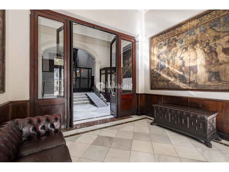 Foto e24886c1-29b4-453e-9faf-fd97c76737e0. Pis amb calefacció aparcament a Dreta de l´Eixample Barcelona