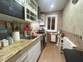 Etagenwohnung in Calle lav�nia 1. Luminoso piso exterior listo para entrar a vivir