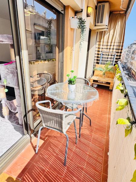 Foto f23875c8-db11-4ba5-95d7-91255c2c884e. Piso espectacular piso en el corazón de vilanova con amplios balcones, luz todo el día y opción de parking doble en Vilanova i la Geltrú