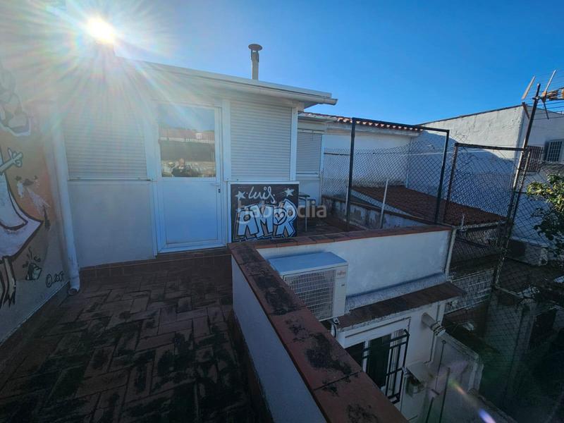 Foto 5996578a-0c09-4f89-b0e7-fd75af7d1952. Casa adossada a Morera Badalona