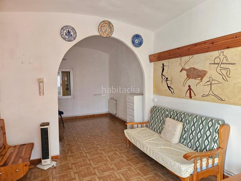 Foto ea7b7626-0531-4456-8e5c-38865cd9135e. Casa adossada a Morera Badalona