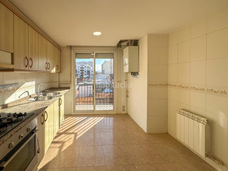 Foto 4cb1c8a3-9c15-4a71-87dc-66b6355a6b23. Àtic amb calefacció a Centre Reus