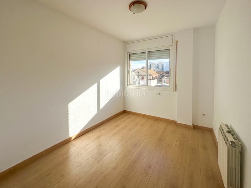 Foto 70b99748-e2e2-4a5a-b75b-020a8b0a51c5. Àtic amb calefacció a Centre Reus