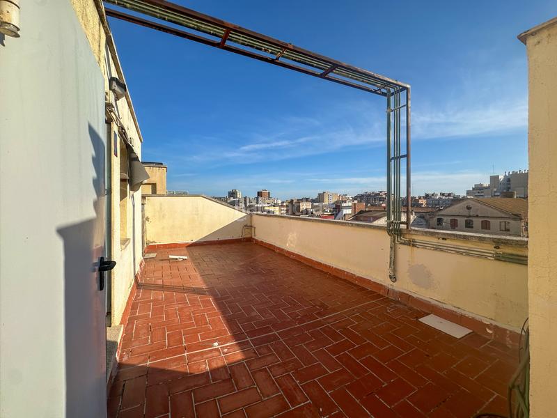 Foto ab110a45-0446-4bfe-83bf-2a2d0af80bd0. Àtic amb calefacció a Centre Reus
