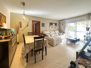 Pis  Carrer d'ausiàs marc. ?? espectacular piso de 3 habitaciones, 2 baños y 2 plazas de pa