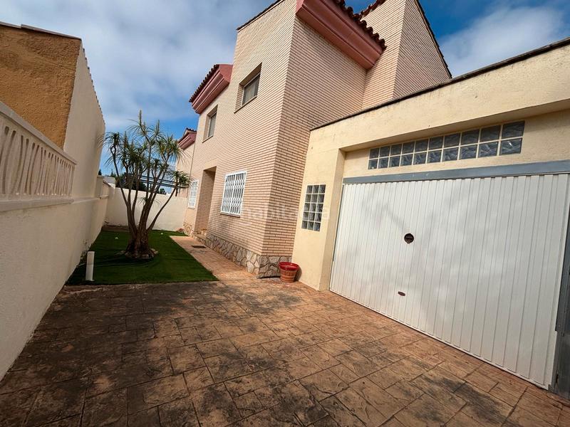 Foto 586e6642-e905-44d7-9781-50f37ddf8394. Chalet mit heizung parking pool in Centre Miami Platja